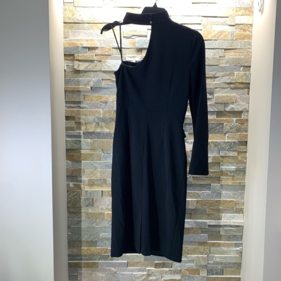 Vince Camuto Choker One-Shoulder Dress - Picture 5 of 8